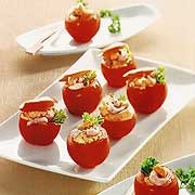 Tomates Rellenos de Coctel de Gambas