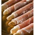Palitos de Pan Envueltos con Jamón